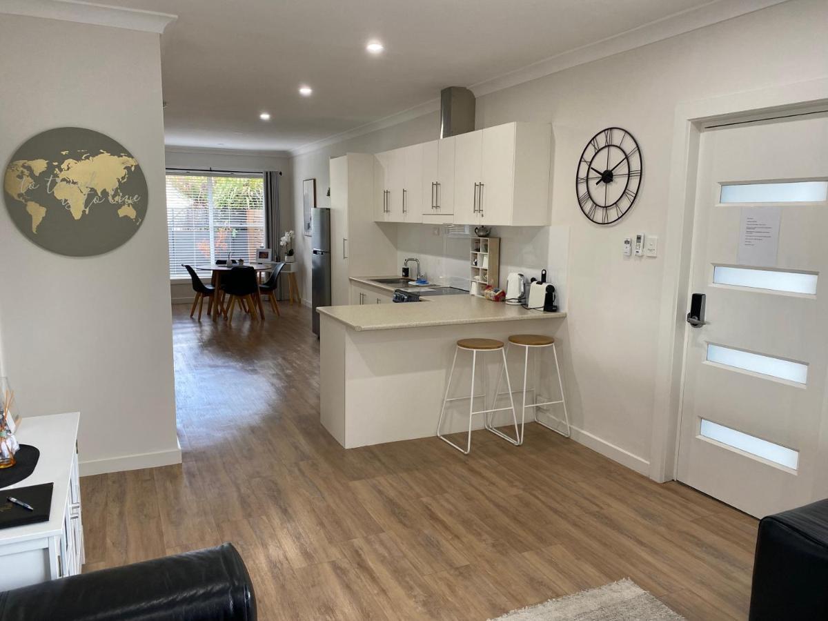 Annie'S Apartment Маунт Гамбиър Екстериор снимка